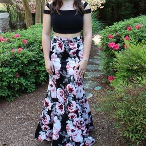 Pink, black and White 2-piece elegant prom dress.